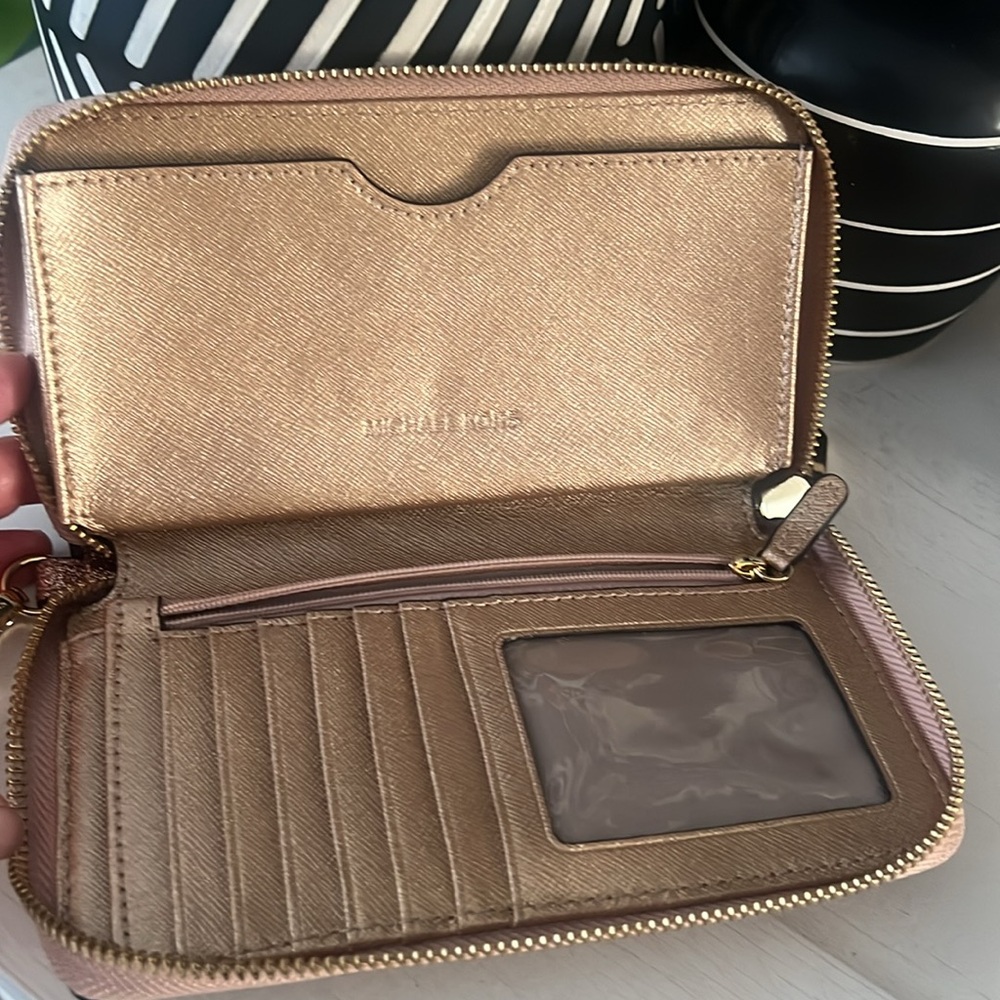 Michael Kors Rose Gold Glitter Wallet/Wristlet - Picture 7 of 9